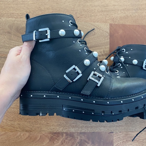 Pretty Little Thing Biker Boots - Picture 12 of 12